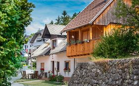 Stol Apartments